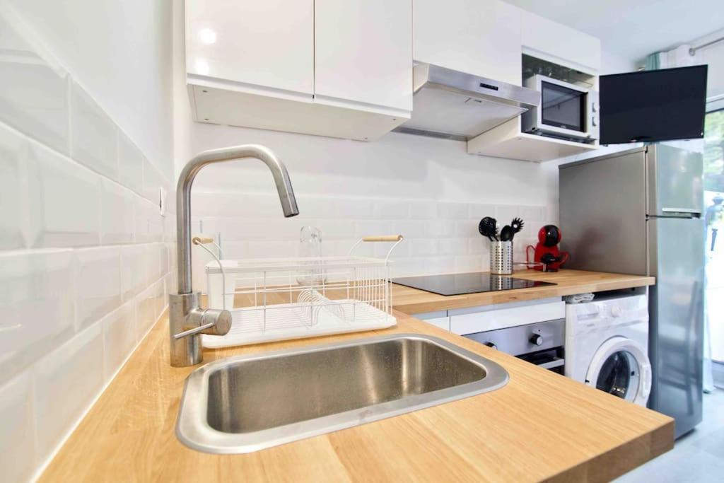 Le Dyonisos Et Piscine Apartment La Seyne-sur-Mer Bagian luar foto